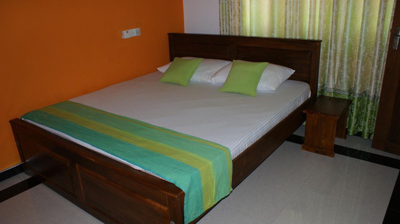 Bee Nest Bed & Breakfast Negombo Exterior photo